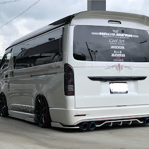 ハイエース