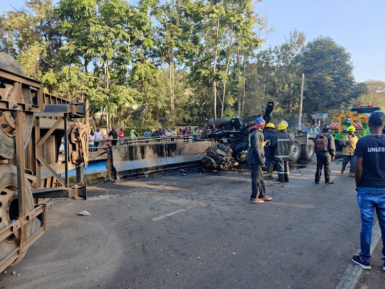 A lorry overturns at at Chania River Bridge near Bluepost Hotel affecting the Kenol-bound traffic.