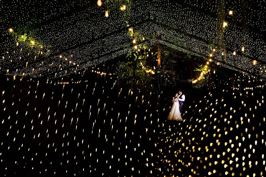 Fotógrafo de casamento Toma Marian (mariantoma). Foto de 12 de outubro 2022