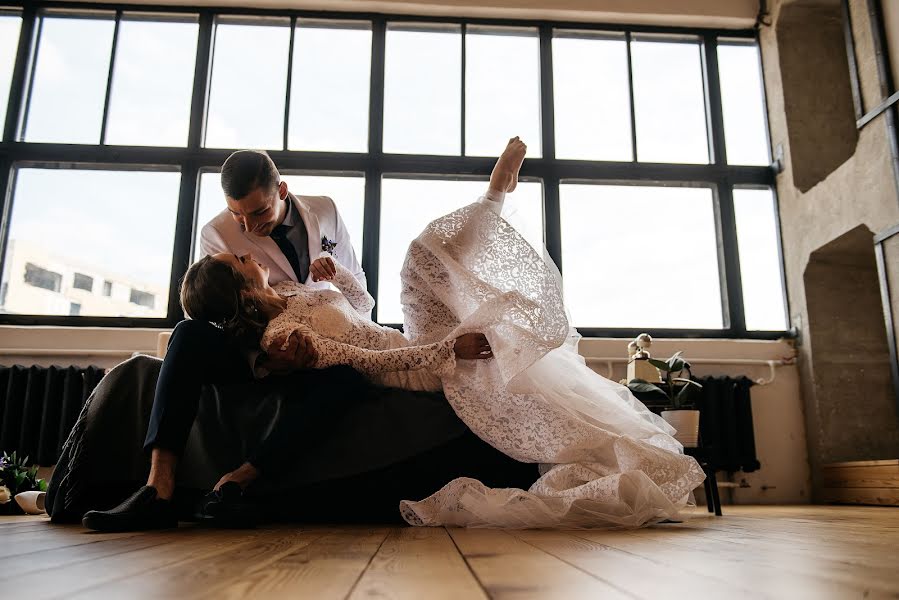 Fotógrafo de casamento Konstantin Zaripov (zaripovka). Foto de 9 de outubro 2017