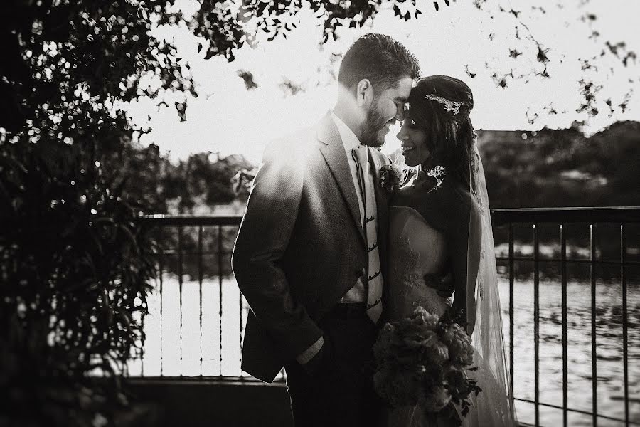 Fotógrafo de casamento Roberto Torres (torresayora). Foto de 5 de fevereiro 2019