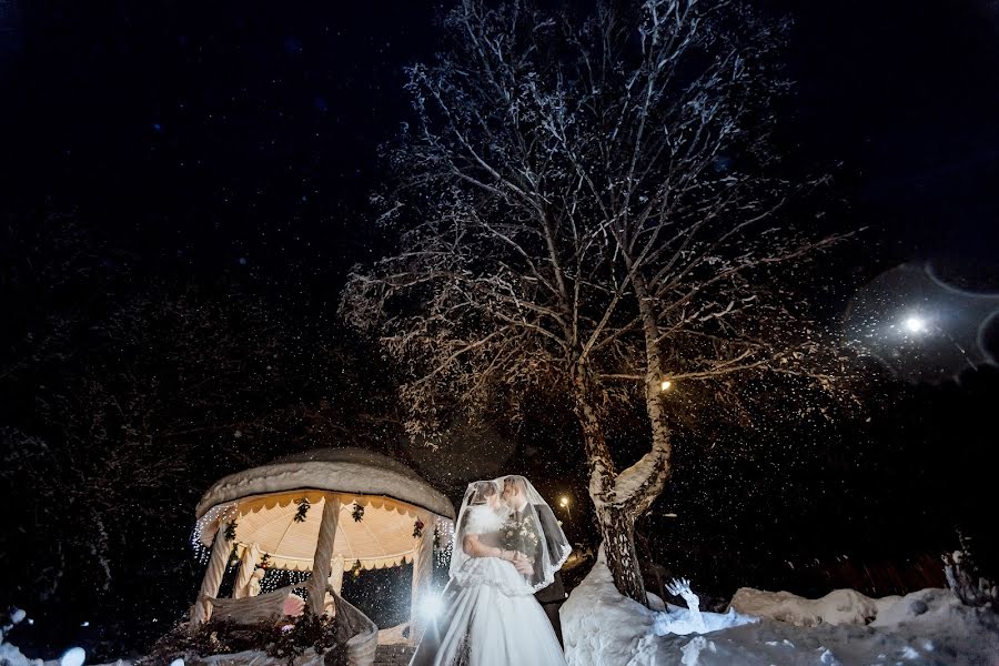 Wedding photographer Vasil Dochinec (vasilij33). Photo of 27 January 2019