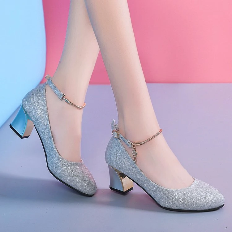 Escarpins femme à talons hauts épais, bout rond. Chaussures de travail tendance et polyvalentes, parfaites pour toutes les tenues et idéales pour le travail.