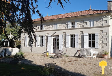 House with pool and terrace 2