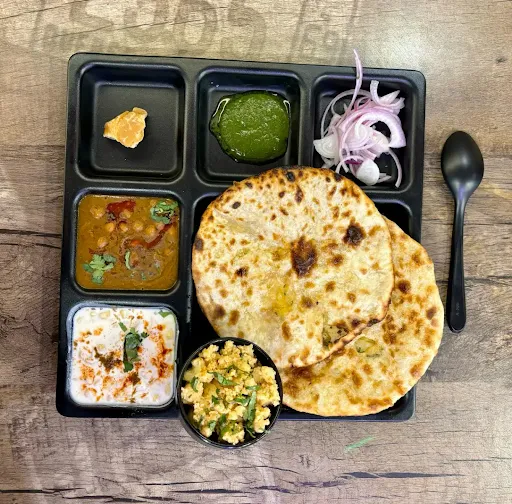 2 Aloo Pyaaz Kulcha With Chole