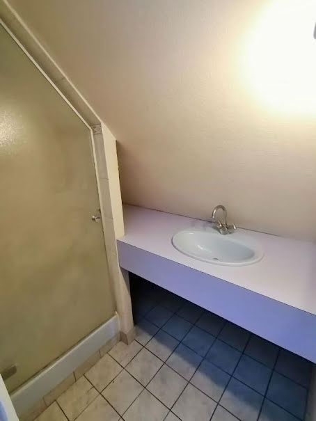 Location meublée appartement 1 pièce 10 m² à Poitiers (86000), 350 €