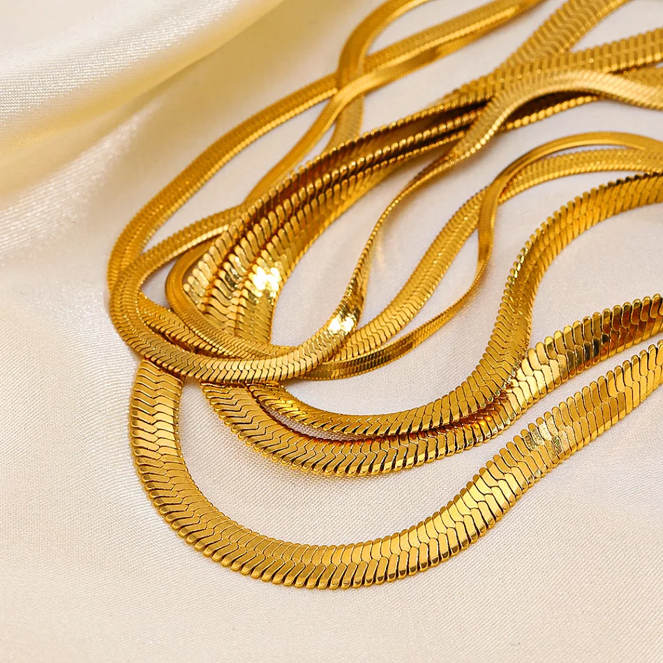 Roestvrijstalen Snake Bones ketting, Europees en Amerikaans design, duurzaam en stijlvol voor een moderne uitstraling.