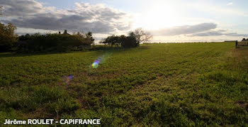 terrain à Champigny en Rochereau (86)