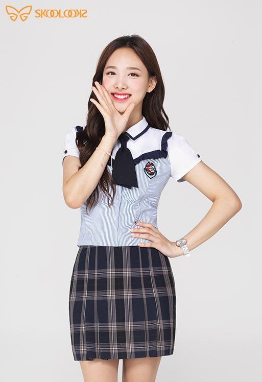 uniforme nayeon 5