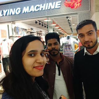 Shikha Singh at Flying Machine, Ambience Mall,  photos