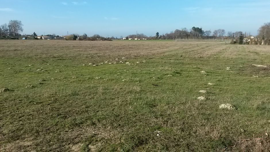 Vente terrain  600 m² à Pugnac (33710), 74 000 €