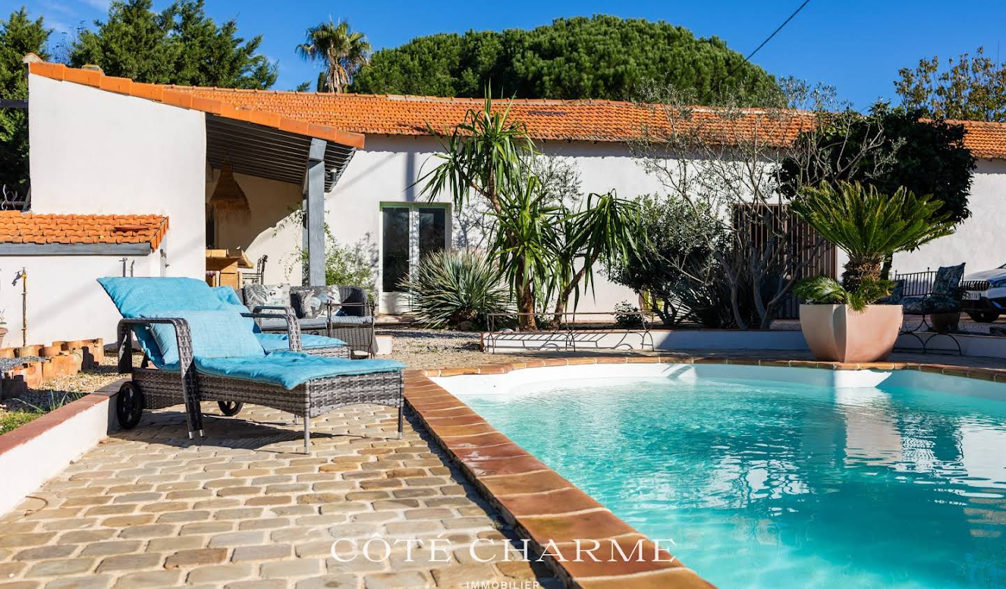 House with pool and terrace Hyeres