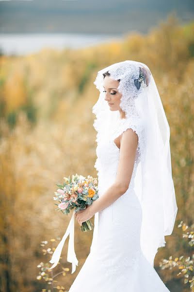 Fotógrafo de casamento Aleksandr Konovalov (kbah). Foto de 12 de fevereiro 2016