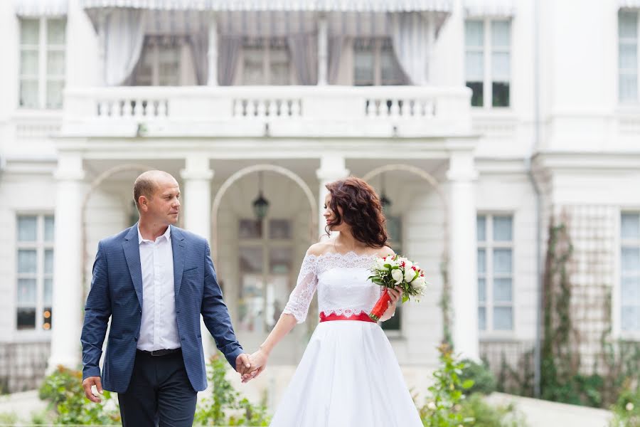 Wedding photographer Irina Khasanshina (oranges). Photo of 4 February 2017