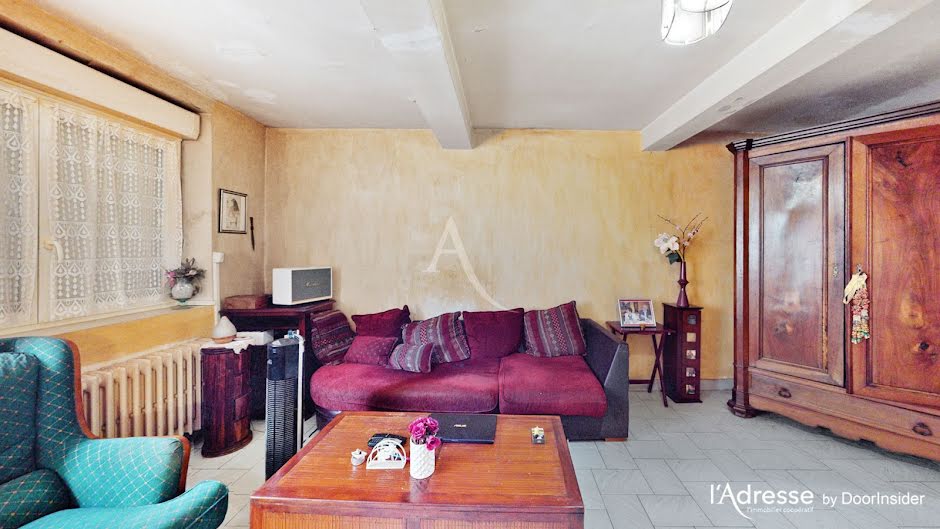 Vente maison 5 pièces 168 m² à Villemoustaussou (11620), 109 900 €