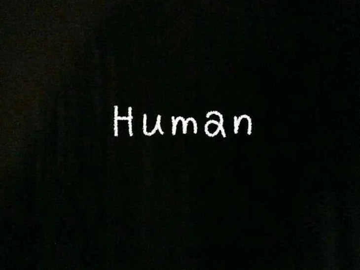 「Human」のメインビジュアル