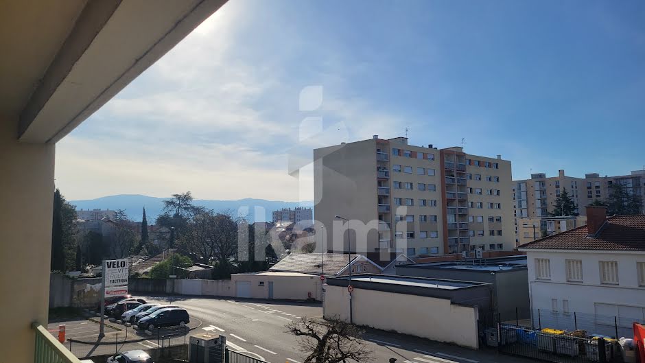 Vente appartement 5 pièces 84 m² à Romans-sur-isere (26100), 135 000 €