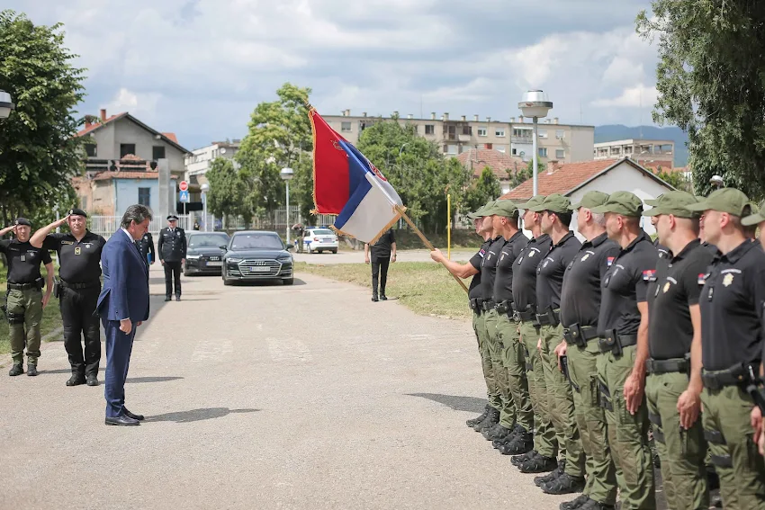 MUP: Ministar Gašić posetio niški odred Žandarmerije u Aleksincu