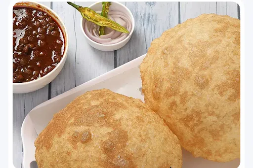 Chole Poori [2 Poori]