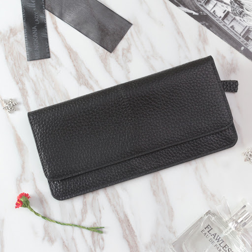 Title 6, Womens Multi-card Zippered Wallet. Securely or...