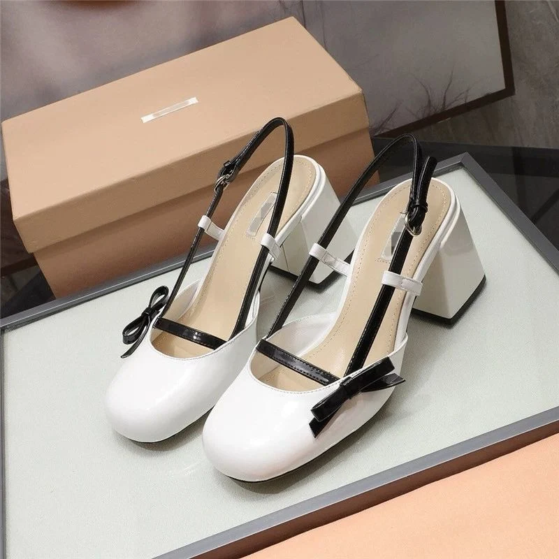 Sandali Mary Jane Baotou versatili da donna, comodi ed eleganti, perfetti per l'uso quotidiano e per diverse occasioni.