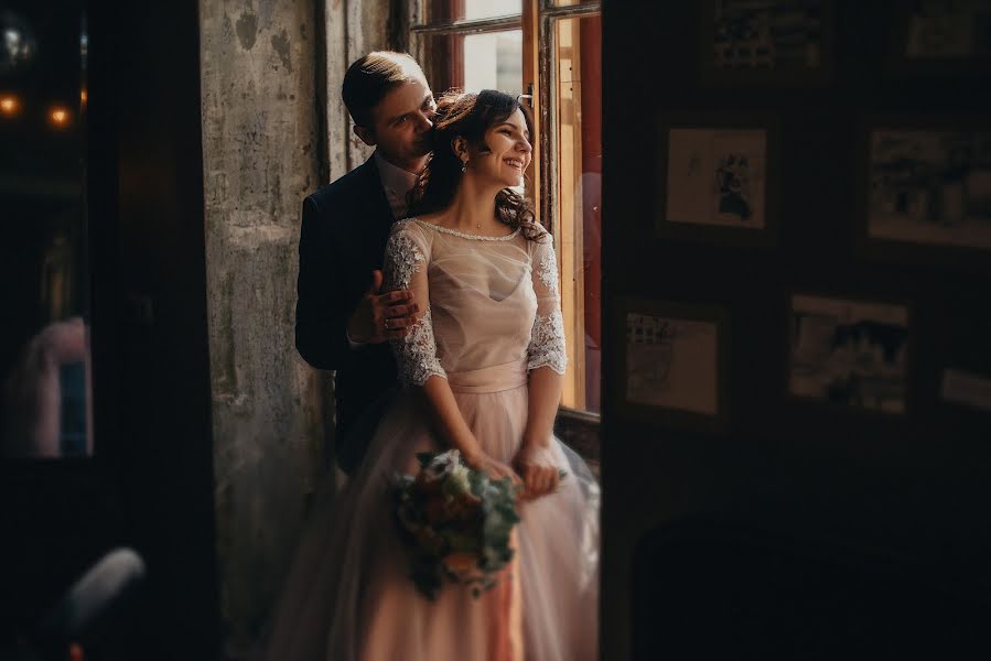 Fotógrafo de casamento Anna Ushakova (annaushakova). Foto de 14 de junho 2020