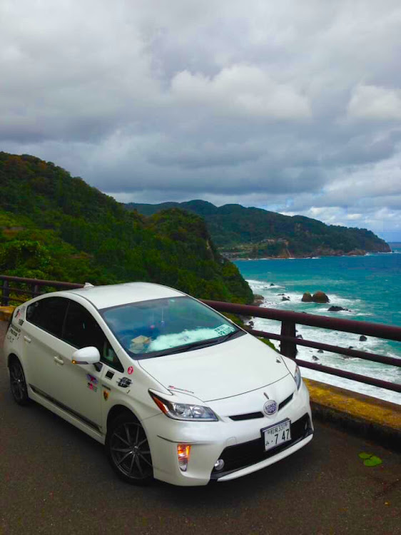 プリウスの30プリウス・プリウス30・カーチューン・zvw30に関するカスタム事例の投稿画像4枚目