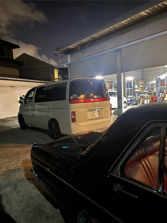 エルグランドのたくさんが投稿したカスタム事例の投稿画像1枚目