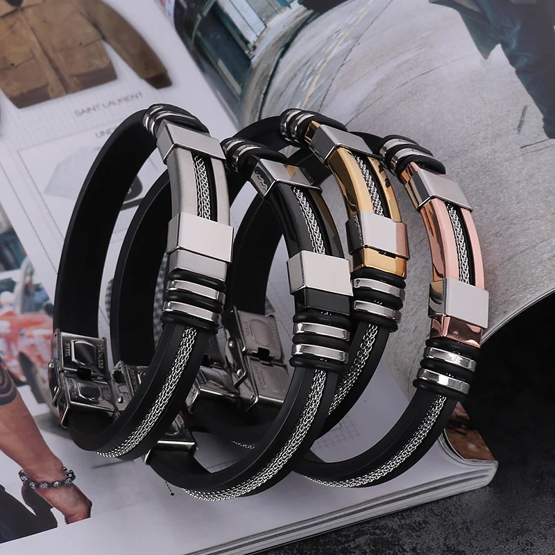 Bracelet Punk Exagéré en Acier Inoxydable Style Audacieux Accessoire Tendance pour Homme et Femme Design Robuste et Durable pour un Look Affirmatif