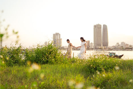 Fotografo di matrimoni Khac Hai Vo (hoianphotonfilm). Foto del 12 ottobre 2023