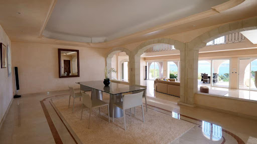 Apartment with terrace and pool 5