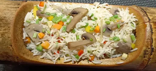 Cantonese Style Fried Rice With Ginger Capsicum And Button Mushroom