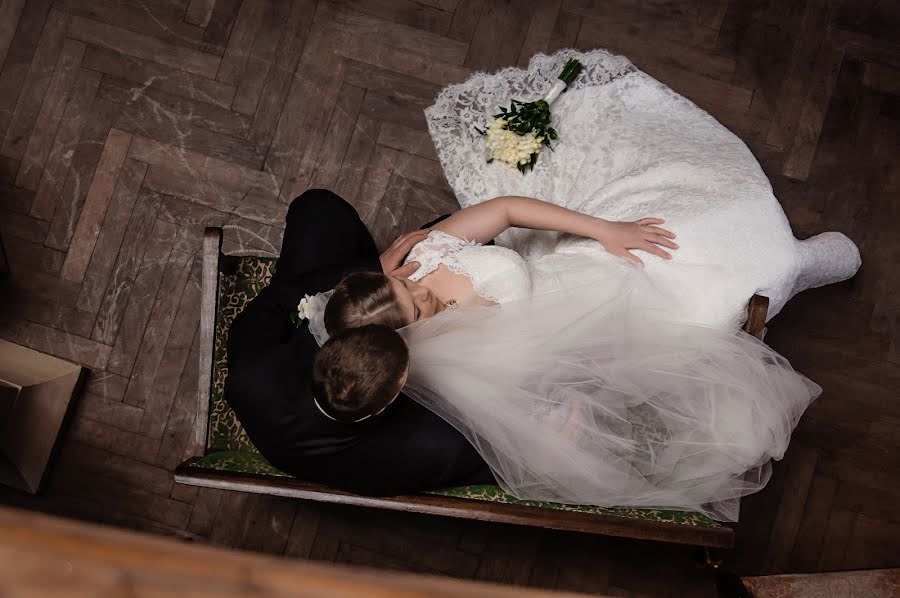 Wedding photographer Olga Kuzik (olakuzyk). Photo of 11 April 2014