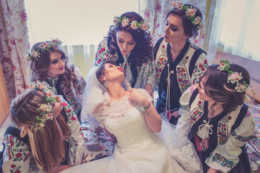 結婚式の写真家Marius Rădășanu (radasanu)。2018 10月25日の写真