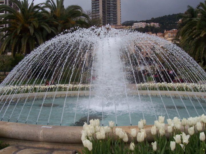 Fontana di Montecarlo di cristima