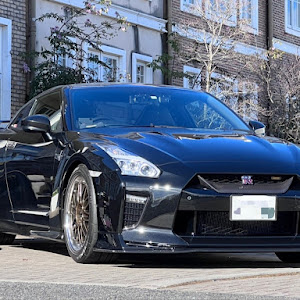 NISSAN GT-R R35