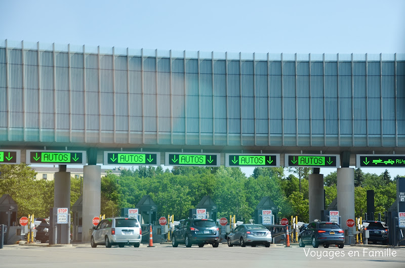 US-canada border