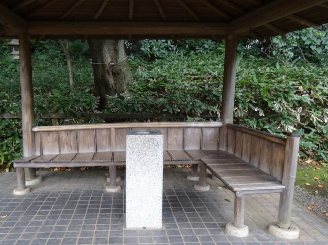 Visiting the Garden of Words in Shinjuku Gyoen- the pavillon