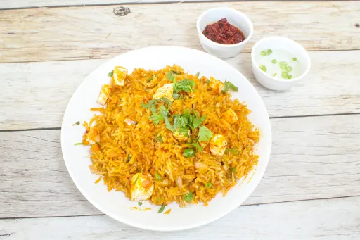 Veg Paneer Singapore Fried Rice