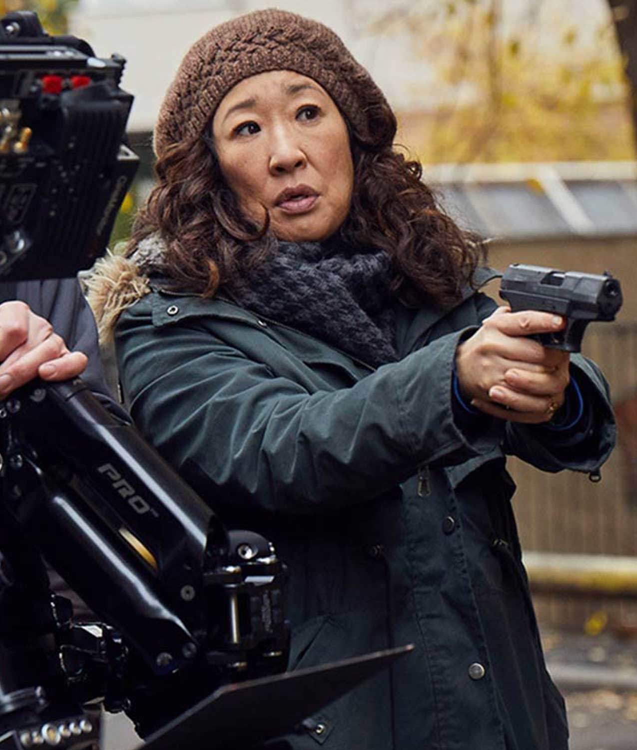 sandra-oh-killing-eve-coat