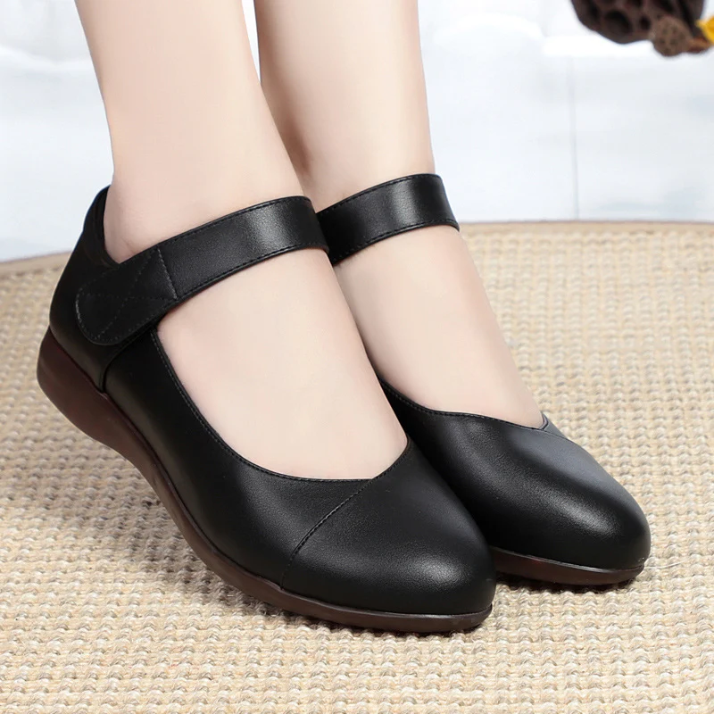 Zapatos Planos con Hebilla y Tacón Grueso para Mujer, Punta Redonda. Ideales para un look elegante y cómodo en cualquier ocasión.