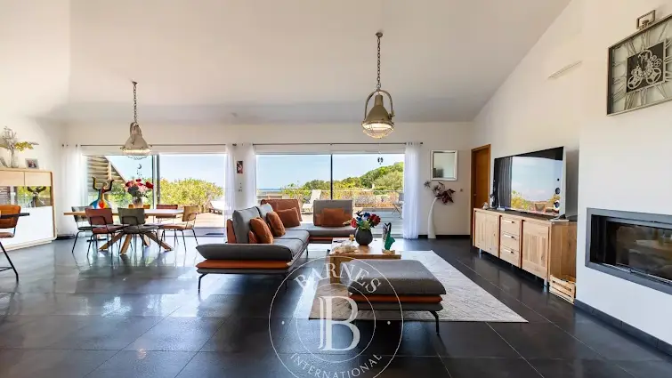 Luxury villa for sale in Porto-Vecchio (20137) with pool