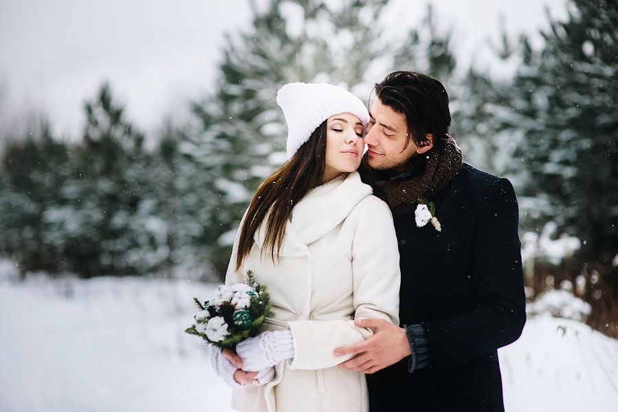 Wedding photographer Aleksandr Maksimenkov (amliffe). Photo of 10 February 2015