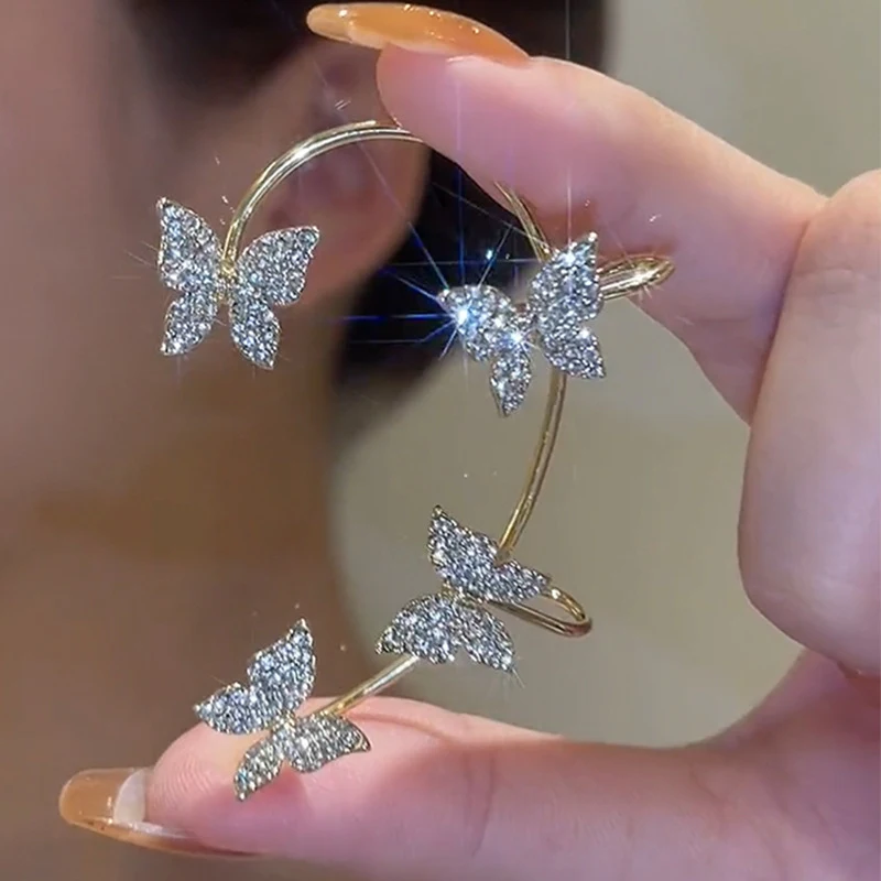 Brincos de borboleta leves e luxuosos, estilo super imortal, pendurados na orelha. Perfeitos para um visual elegante e celestial.