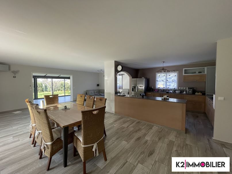 Vente villa 5 pièces 141 m² à Montelimar (26200), 549 000 €