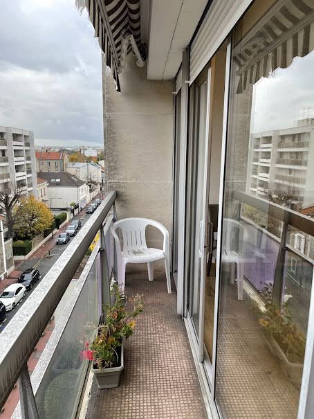 Location meublée appartement 4 pièces 81.11 m² à Saint-maur-des-fosses (94100), 1 800 €