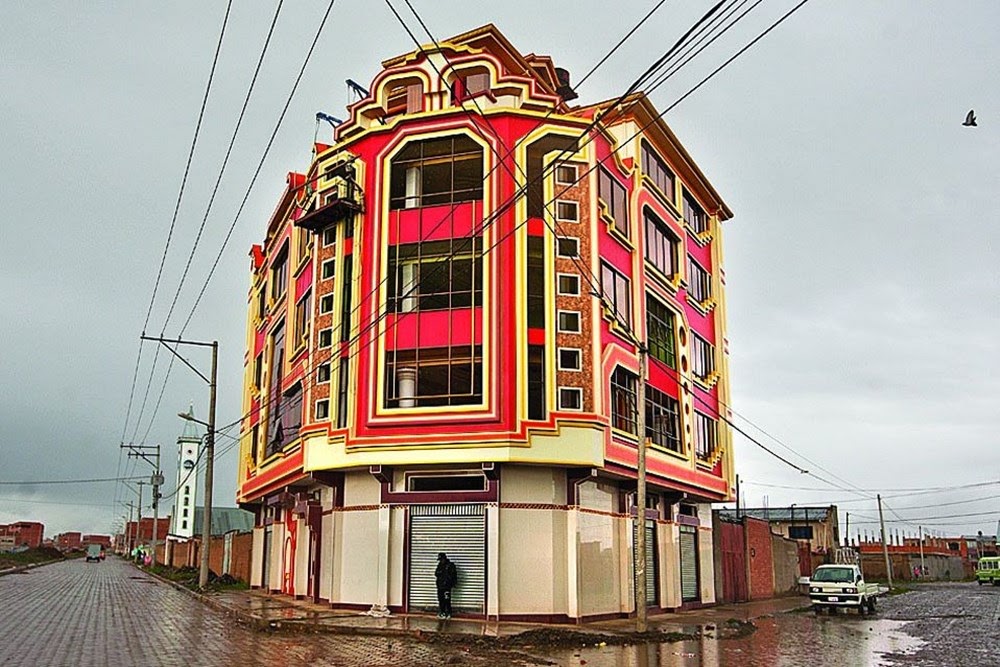 Cholets, a arquitetura colorida e inusitada de El Alto