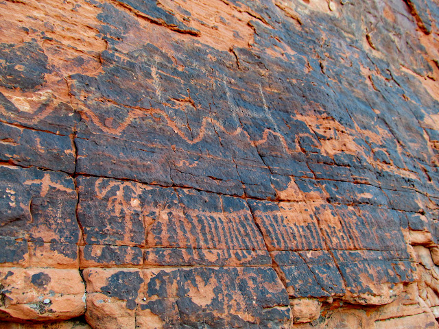 Petroglyphs near Atlatl Rock