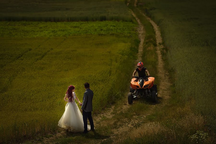 Wedding photographer Petre Andrei (andrei). Photo of 17 June 2017