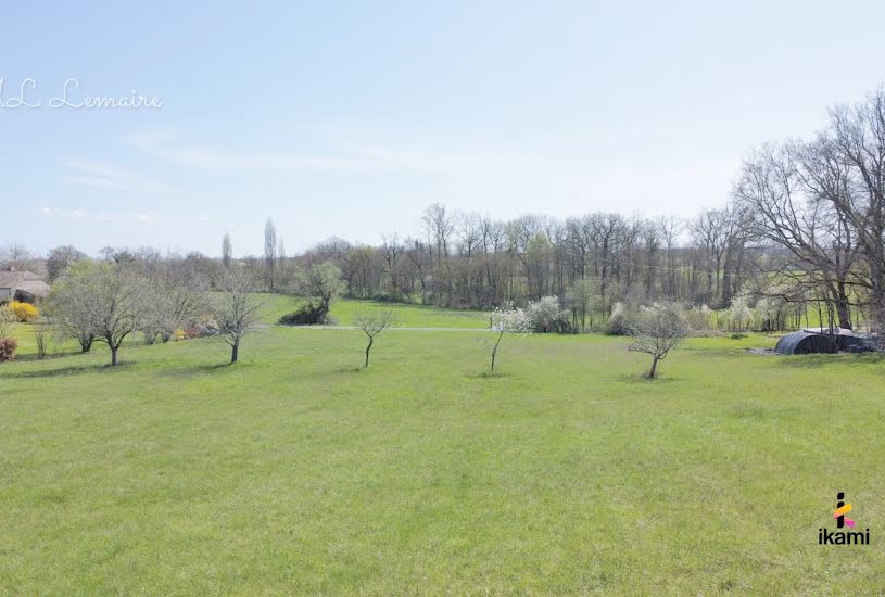  Vente Terrain à bâtir - 8 000m² à Born-de-Champs (24440) 